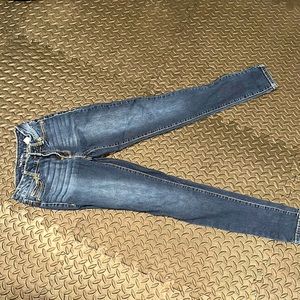 Maurices jeans
